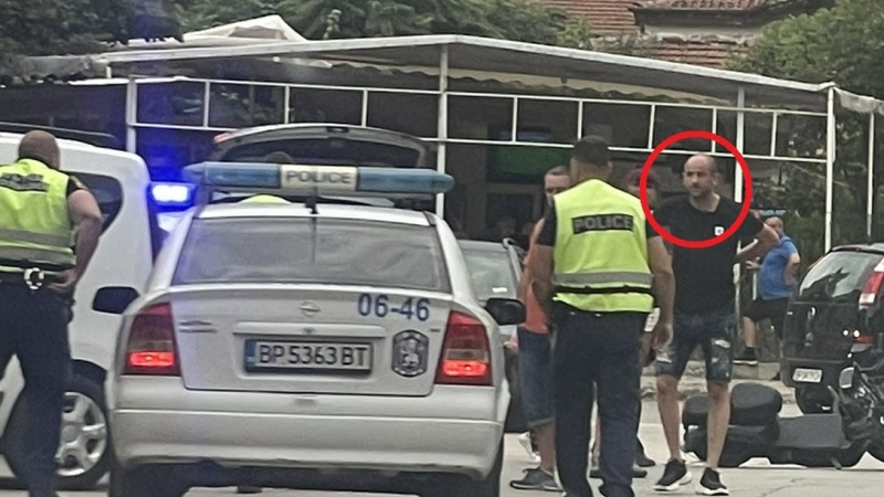 Ангел Гелето пак избухна във Враца, три патрулки го усмиряват СНИМКИ