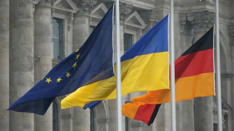 NYT: Германски официални лица поверително се застъпват за преговори в Украйна