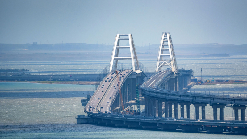 Какво става?! Русия затвори Кримския мост