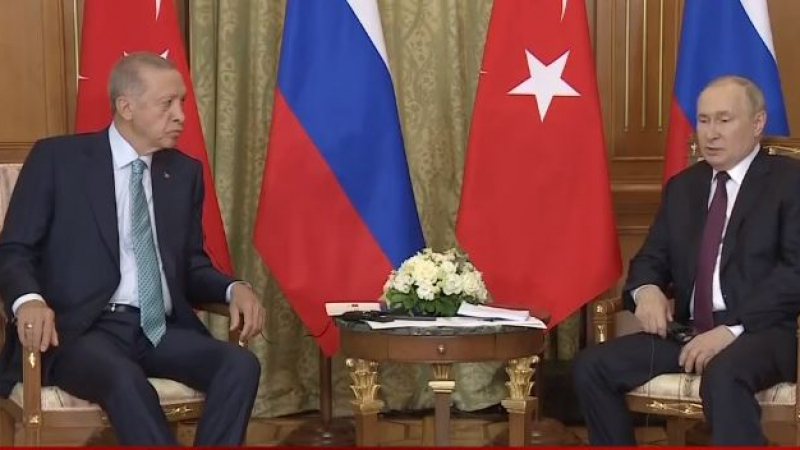 Ало, ало: Какво си казаха Ердоган и Путин по телефона