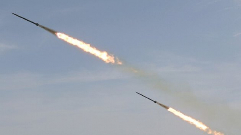 Русия нанесе масирани удари по Киев и Одеска област, какво се случва