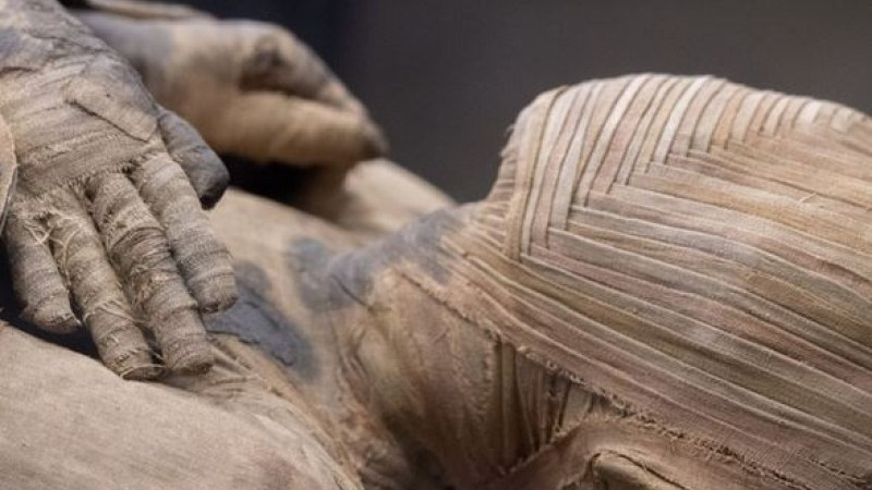 Откриха мистериозна мумия на 1000 години в Перу 