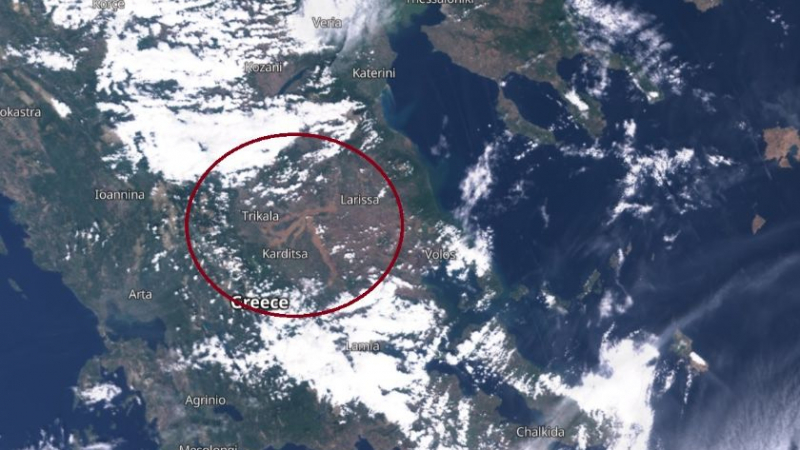 Шокиращи СНИМКИ от Космоса разкриват мащабите на трагедията в Гърция, най-страшното предстои 