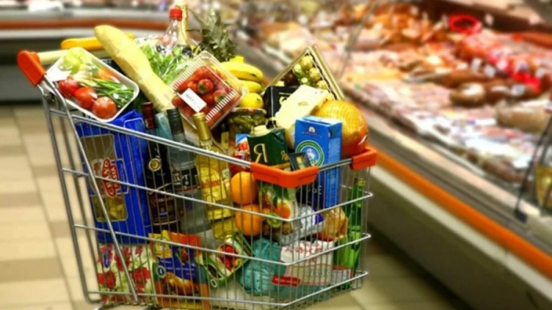 Удар по джоба на българина: Ето с колко ще се бръкнем за основни продукти