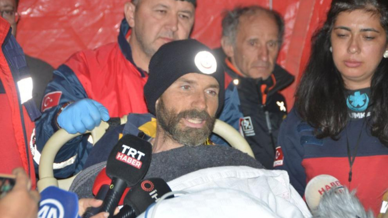 Прибраха се и останалите българи, участвали в спасителната акция в пещера за спелеолога Марк Дики