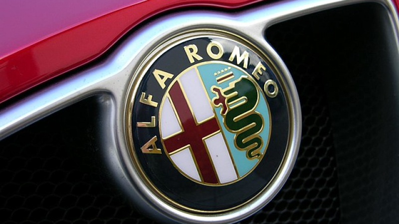 Alfa Romeo се готви да пусне малък електрически SUV: Първи СНИМКИ