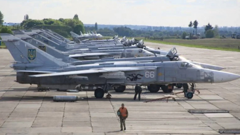 Русия удари украинско летище, където държат британските Storm Shadow