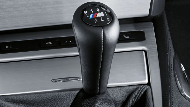 BMW шокира с новина за механичната скоростна кутия