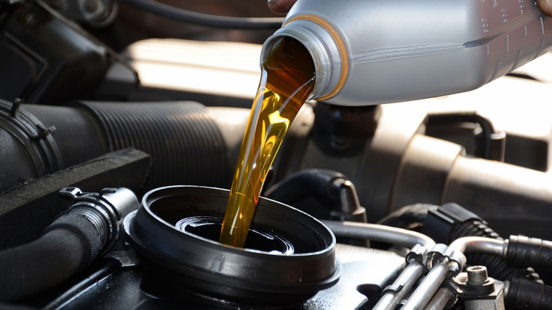 Специалист разкри народен метод за проверка на качеството на маслото в колата