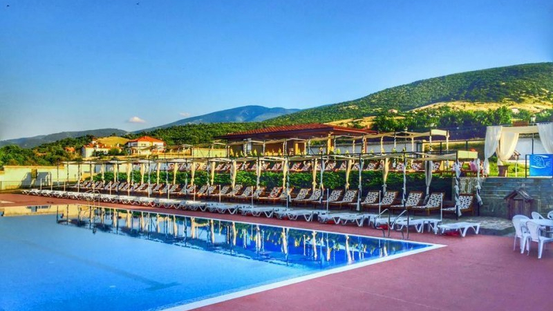 Апетитен СПА хотел край Пловдив е на тезгяха - ето колко милиона му искат СНИМКИ