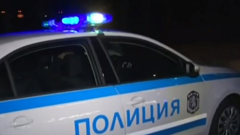 Сигнал до БЛИЦ: Опасен екшън в центъра на София: Полицаи заградиха въоръжен мъж, развръзката е шокираща