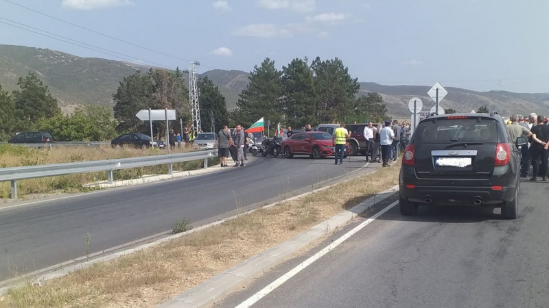 Протестиращите миньори блокираха още една важна пътна артерия