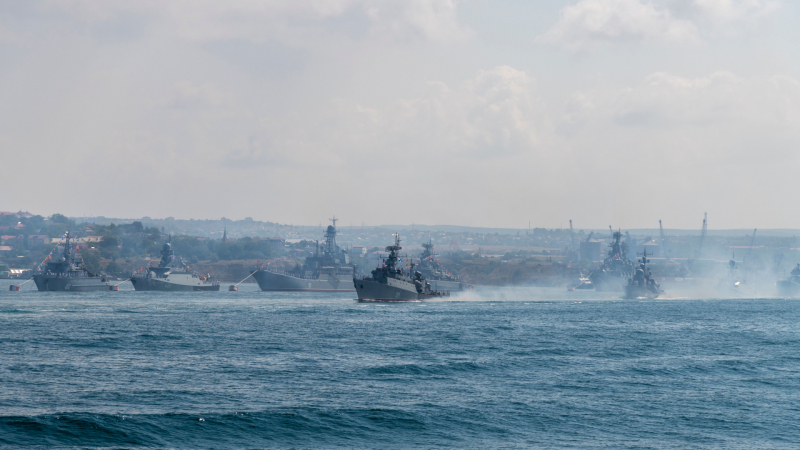 Forbes гръмна с новина каква съдба застига руските военни кораби в Черно море