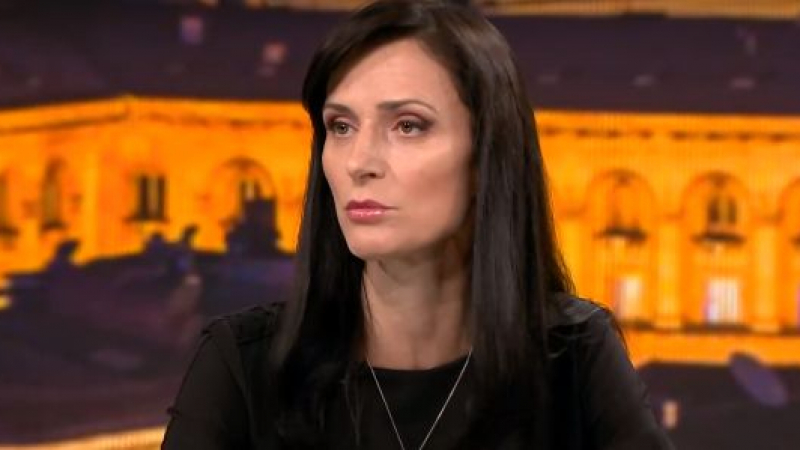 Мария Габриел призна ще хвърчат ли министерски глави, когато седне в стола на Денков 