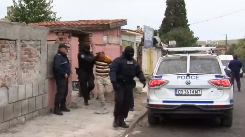 Почерня от полиция в Бургаско, ето какво се случва