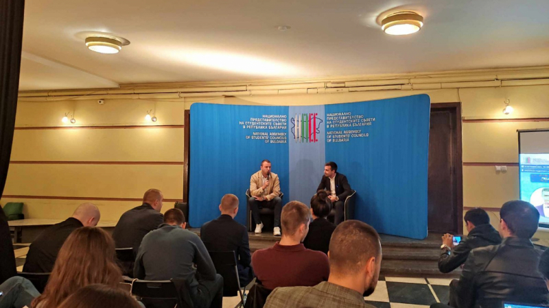 Деян Николов от „Възраждане“: Няма да има гей парад по улиците на София, когато стана кмет