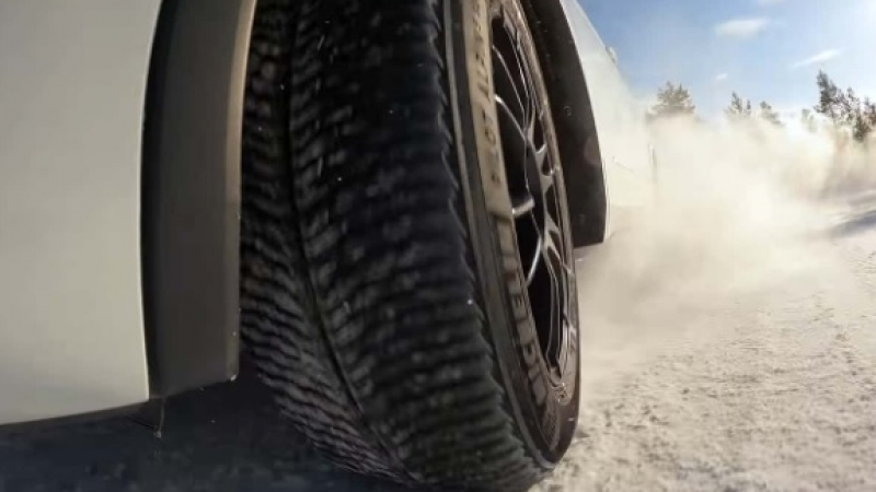 Експерти установиха кои са най-добрите зимни гуми за кросоувъри ВИДЕО