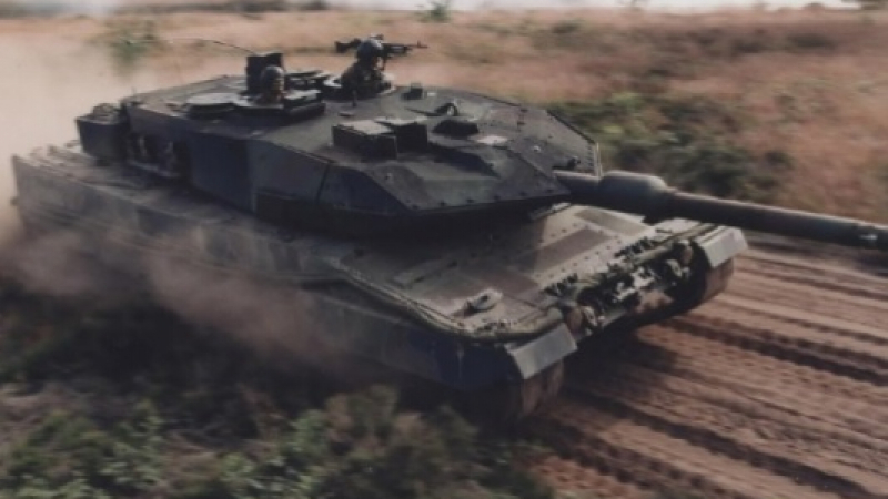 ВИДЕО от фронта: Танк Leopard на ВСУ е ударен по време на боевете