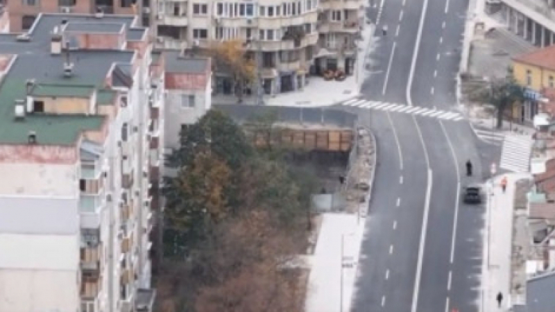Шофьорите да забравят за това, ако карат по тази ремонтирана улица в Пловдив