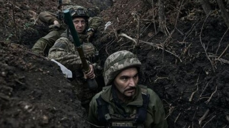 ВИДЕО от войната: Пленен боец ​​от ВСУ разказа за загубите на украинските позиции