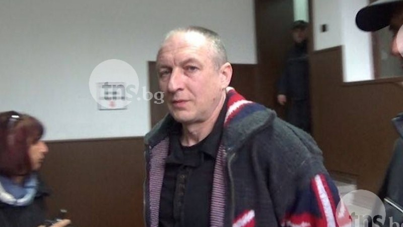 Свирепият убиец на митничаря Дребчев не е на себе си от тази вест 