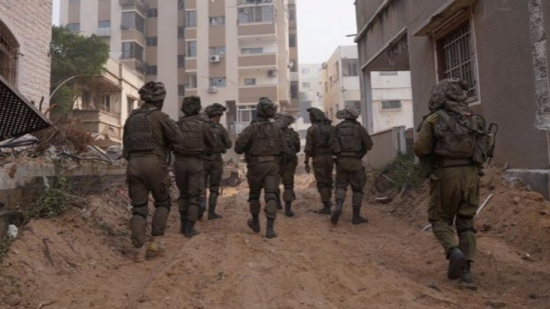 Израел провежда военна операция в болницата "Ал Шифа" в ивицата Газа
