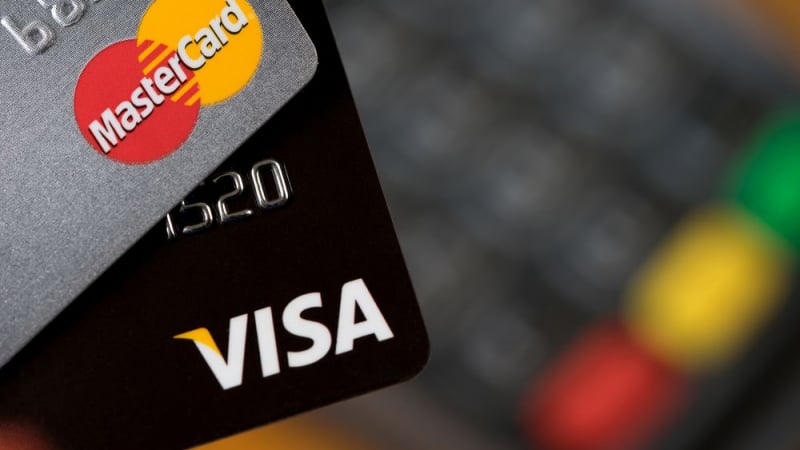Край на мистерията: Ето какви са разликите между Visa и Mastercard ВИДЕО