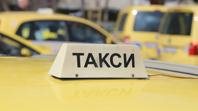 Грозна постъпка: Габровски таксиджия качи жена, а последвалото е скандално