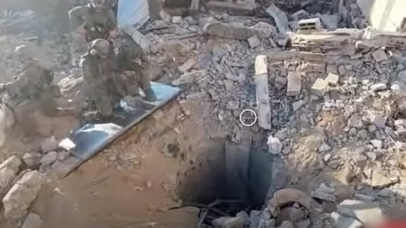 Израелските сили показаха ВИДЕО с 55-метров тунел на терористите под болницата „Ал-Шифа“, танкове попаднаха в засада на Хамас