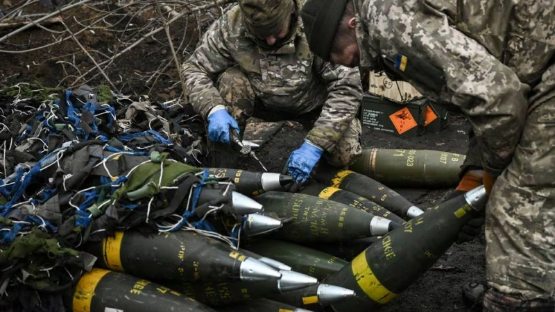 ABC News: САЩ са съкратили доставките на снаряди за Украйна с над 30%