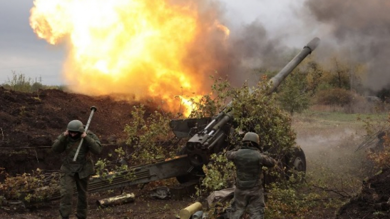 Украински боец пред WSJ за атаките на руснаците срещу Авдеевка: Вървят като зомбита!