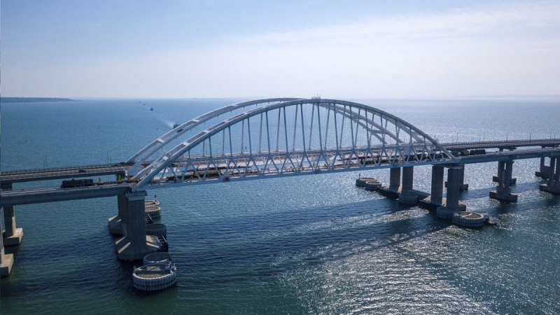 Defense Express: Русия и Китай ще строят тунел под морето заради атаките срещу Кримския мост 