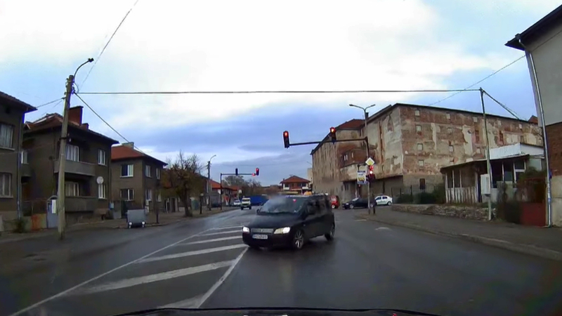 Инфарктно ВИДЕО: Шофьор направи голяма простотия в Дупница