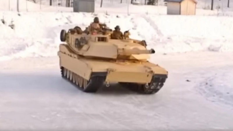 Forbes посочи най-слабото място на танковете Abrams M1 в Украйна, голяма изненада