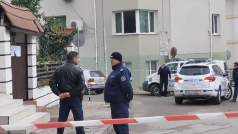 Благоевград е под полицейска блокада, натам ли духнаха с парите въоръжените крадци СНИМКИ