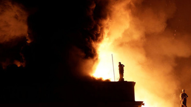 Масова евакуация и огнен ужас в Твърдица