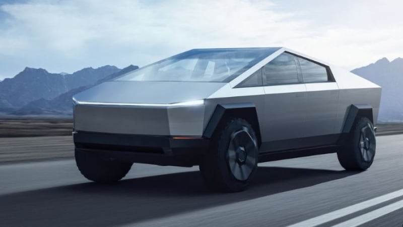 Как Tesla Cybertruck повтаря грешката на култовата кола от "Завръщане в бъдещето"