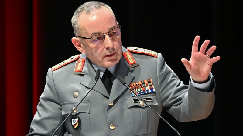 Голям шеф от Бундесвера допусна нападение от Русия   