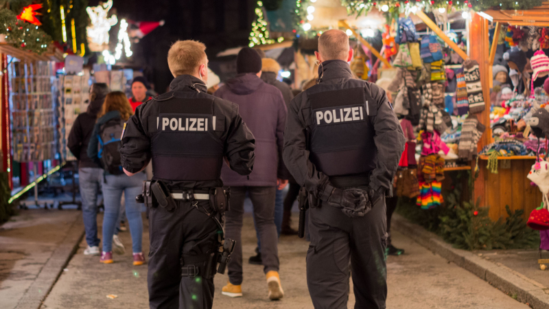 Предколеден ужас скова Германия, полицията е навсякъде 