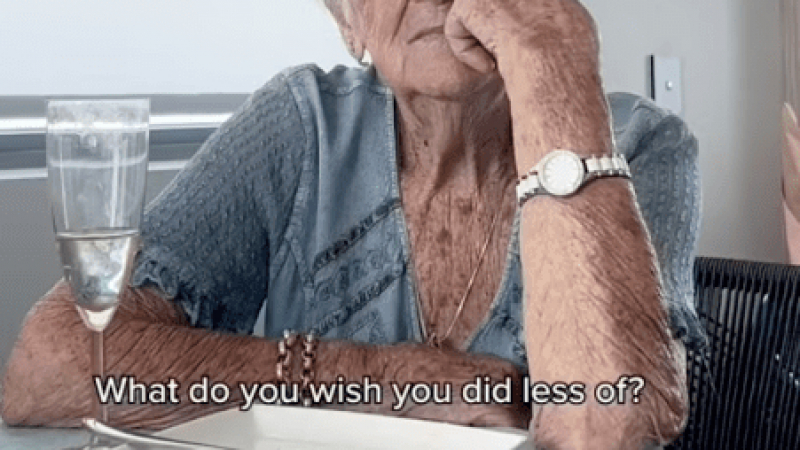 Баба на 90-г. каза кои са най-големите грешки в живота ѝ, мрежата онемя