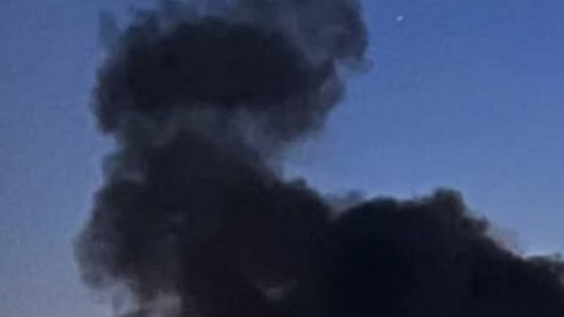 От последните минути: Серия от силни експлозии над Севастопол СНИМКА