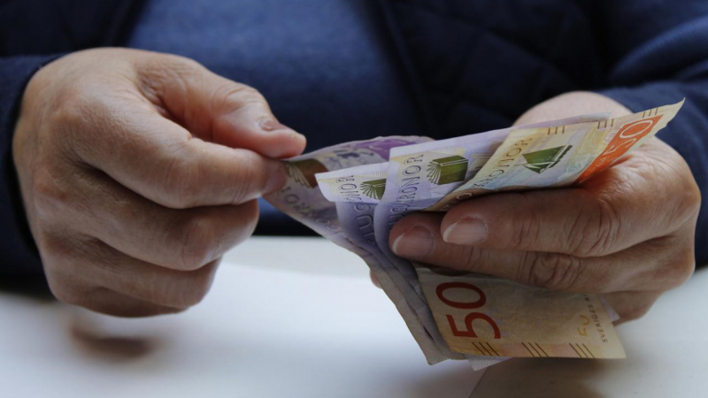 Асен Василев да чете: Ето какви тлъсти пенсии ще получат италианските пенсионери