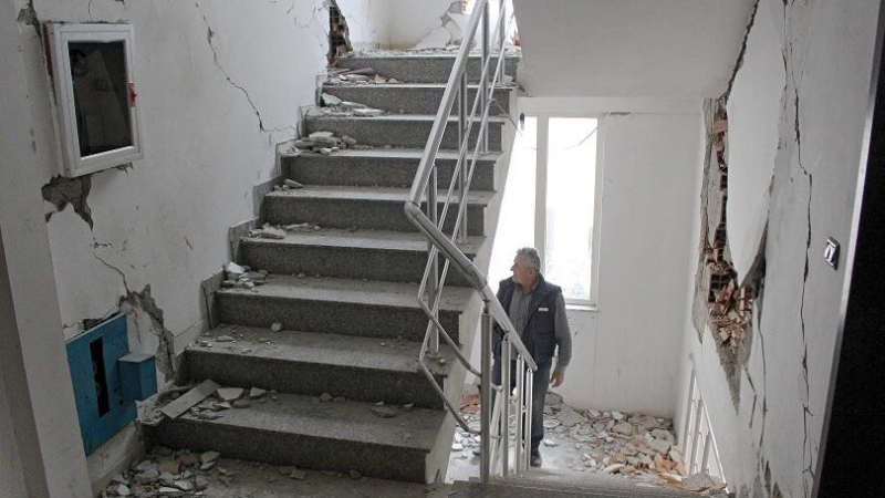 Първа жертва на ужаса в Албания