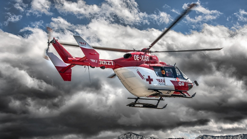 Ужас във въздуха с медицински хеликоптер в САЩ ВИДЕО