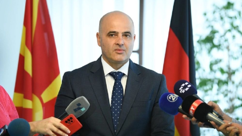 Премиерът на Северна Македония хвърли оставка