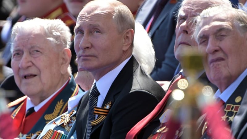 Билд: Този човек ще е наследникът на Путин начело на Русия СНИМКА