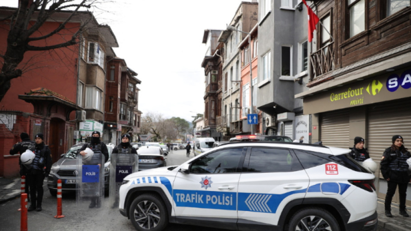 Руска следа в смъртоносната стрелба в Истанбул