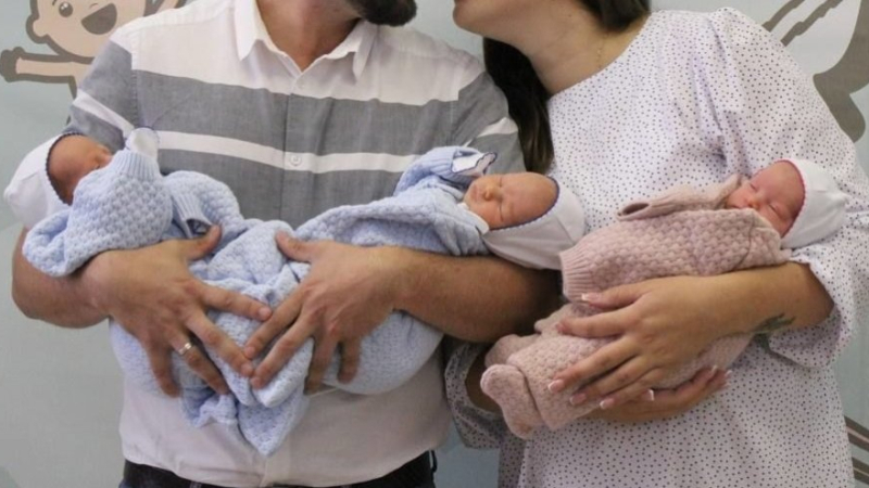 Необичайно събитие: Две майки родиха тризнаци в един ден в София
