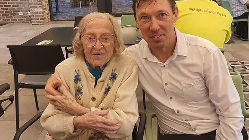 103-годишна жена се залюби с... внука си СНИМКИ