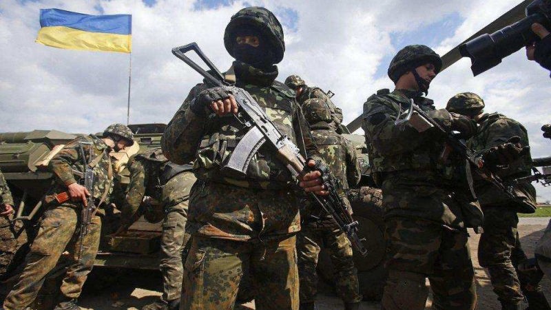 Forbes: Командването в Киев с извънреден ход заради Авдеевка 
